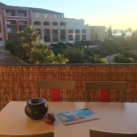 Appartement Idéalement Situé, Vue Mer, Accès Plage *